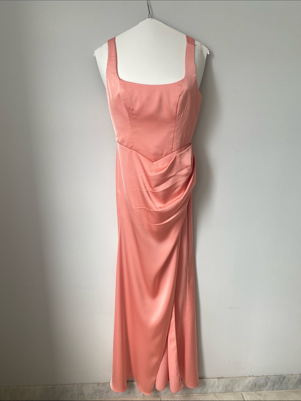 Elegant Coral Pink Sleeveless Satin Gown